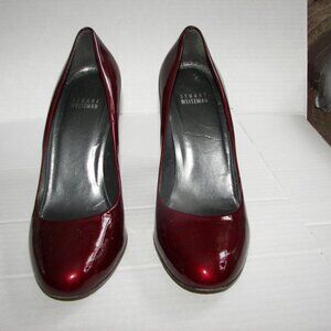 Stuart Weitzman crimson round toe patent leather pumps  US 8 1/2 M/EU39